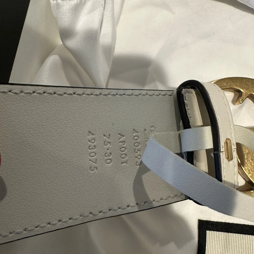 COPY - Double G buckle
Buckle: 3"W x 2.4"H
1.5" belt width - Picture 2 of 2